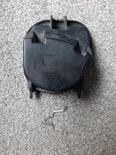 BMW E90 E91 56 PLATE  DRIVERS SIDE HIGH BEAM HEADLIGHT BULB COVER AND CLIP 