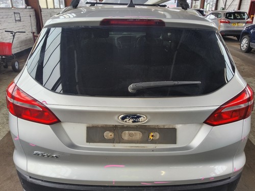 Tailgate boot silver ford - boot,