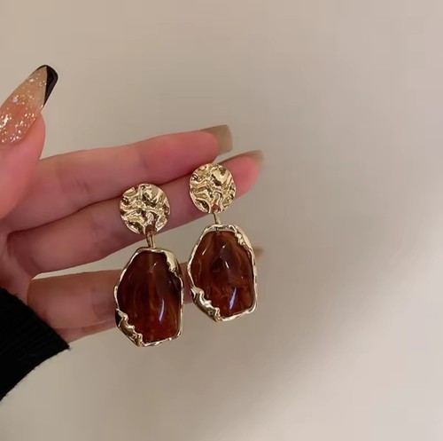 Vintage inspired gold drop - vintage-inspired,