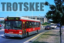 35mm Slide London United Dennis Dart SLF Plaxton DP3 S303MKH 2005 Orig