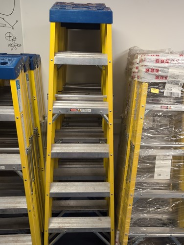 Fibreglass step ladder tread - fibreglass,