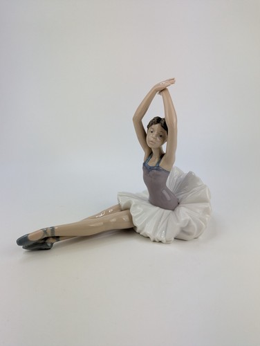 Nao lladro white - by, porcelain