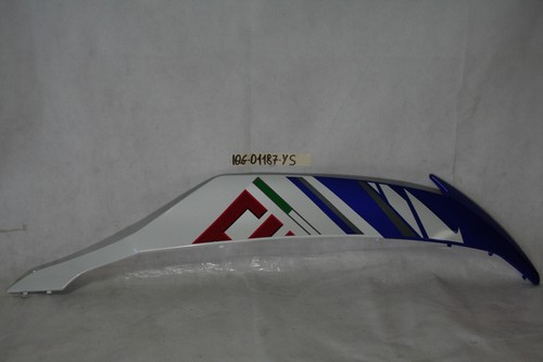 Upper right side fairing - upper,