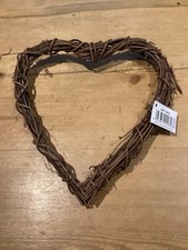 Natural Vine Heart Wreath 25cm