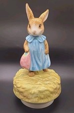 Beatrix Potter Mrs. Flopsy Bunny Schmid ceramic Musical figurine 7"/18cm 1985