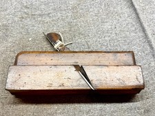 ANTIQUE WOODEN HAND PLANE