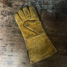 **Right Hand Only** Welding Glove Heat Fire Resistant Wood Burning Stove BBQ