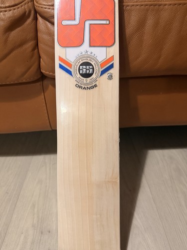 Orange cricket bat - sh,