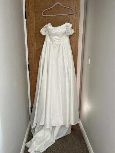 Wedding dress size - 16,, brand