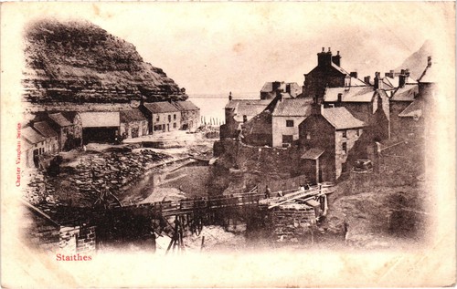 Staithes whitby postcard - staithes, nr