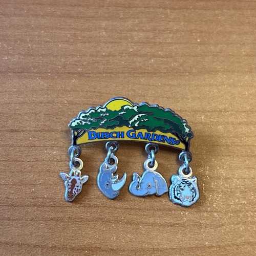 Busch gardens pin giraffe - busch,