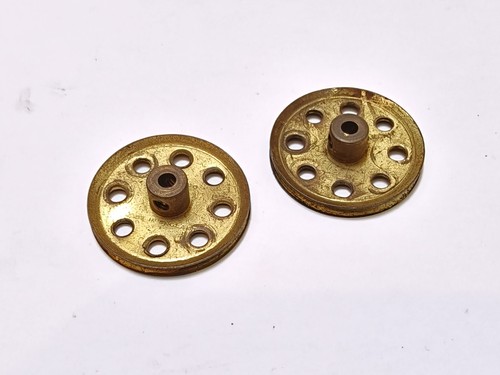 Meccano pulley with - meccano,