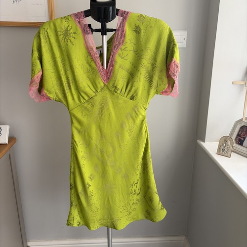 Never fully dressed thea - fully,