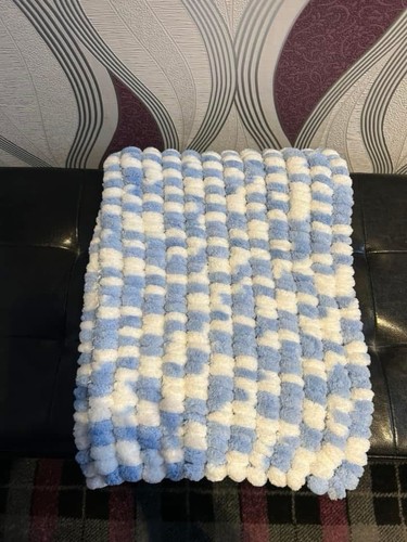 Pom blanket - pom,