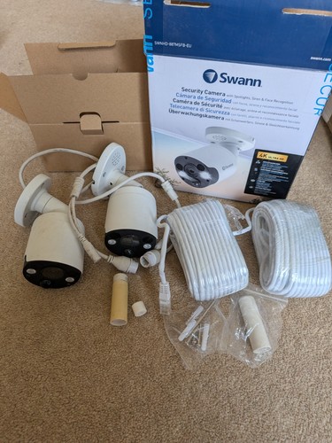 Pair swann camera - of,