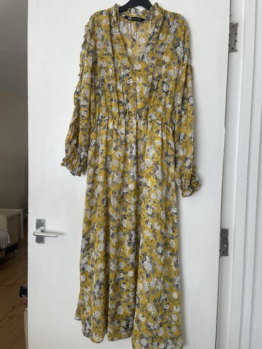 Zara size small - zara, floral