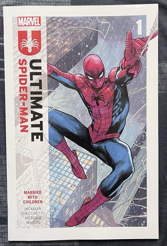 Ultimate spider man - spider-man, by