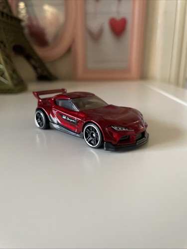 Hot wheels toyota supra red - hot,