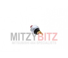 Oil Pressure Switch Sensor for Mitsubishi PAJERO SHOGUN V46W MK2 2.8T