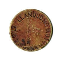 GB ND WELSH TOKEN LLANDUDNO MOTOR & GARAGE CO.LTD. 2 GALLON PETROL (RARE) VF