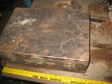 VTG METAL WOOD LINED SUITCASE