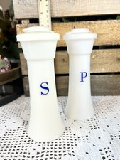 USA VINTAGE TUPPERWARE SALT &