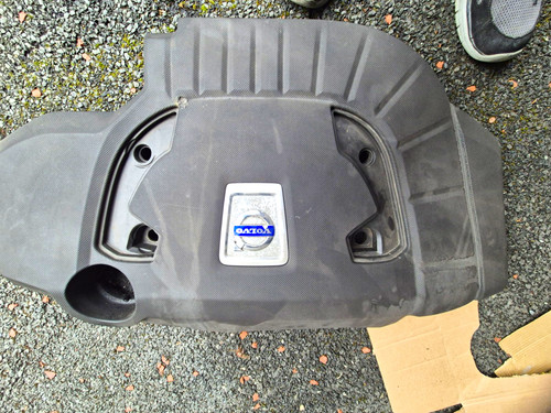 Engine cover volvo v40 d3 - volvo,