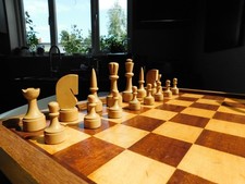 German modernist style Staunton chess set