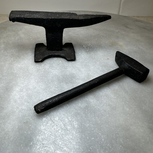 Miniature cast iron anvil - cast,