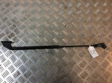NISSAN QUASHQAI   DRIVER SIDE TAILGATE GAS STRUT   90450 JD01B  2012