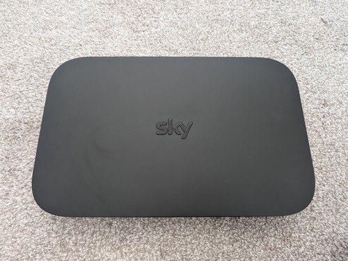 Sky box es130 1tb - q, remote