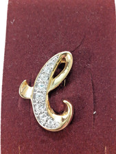 Elizabeth Duke Brocch in original box