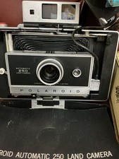 Vintage Polaroid Automatic 250