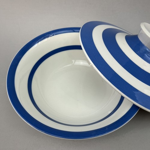 Green cornishware 8 - green, 8”