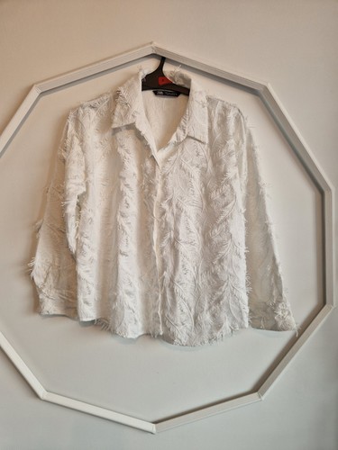Zara white textured feather - zara,