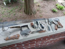 VINTAGE LOT OF FARMHOUSE