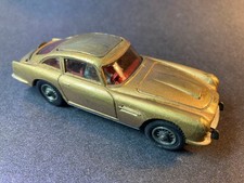 Corgi Original James Bond 007 Car #261  Aston Martin DB5  / Dinky