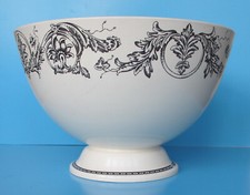 WEDGWOOD CONTRAST BOWL.