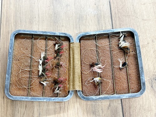 Vintage fly fishing flies - fishing,