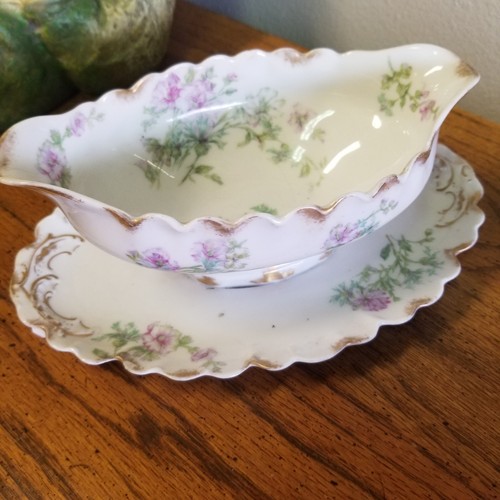 Gravy boat porcelain - gravy,