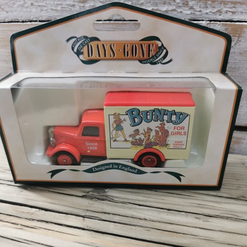Vintage die cast model cars - ,