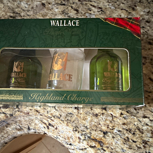 Wallace highland charge whisky - highland,