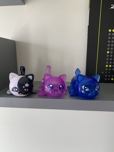 Aphmau cat figure bundle - cat,