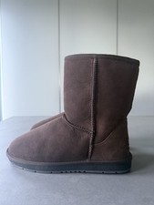 UGG Classic Short Boots. Size