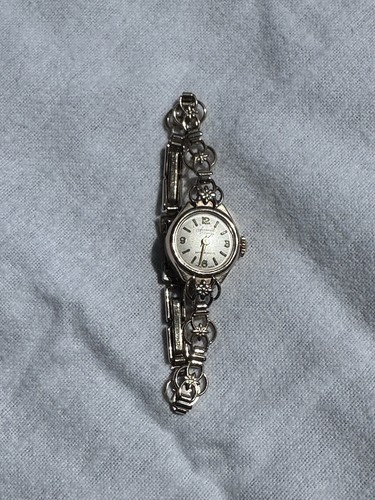 9ct yellow gold accurist - accurist, wind