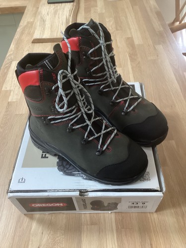 Oregon fiordland chainsaw boot