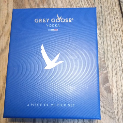 Set boxed grey - 4, goose