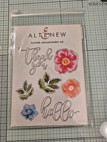 Altenew flower arrangement die - flower,