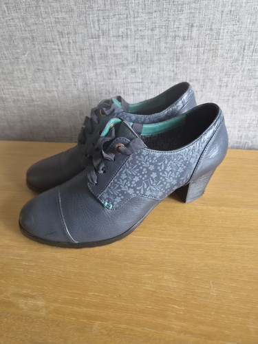 Stunning moshulu navy blue - stunning,
