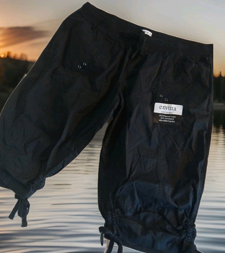 Dash black capri with - capri's,